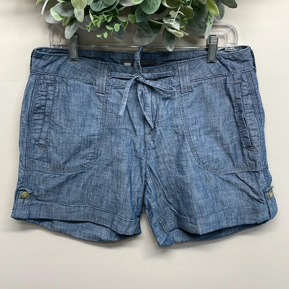 Levi’s Chambray Cuffed Flat Front Drawstring Wais… - image 1